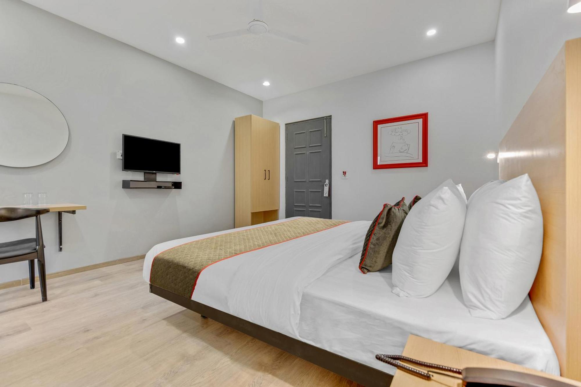 Townhouse Sector 49 Near Logix City Centre Noida Zewnętrze zdjęcie