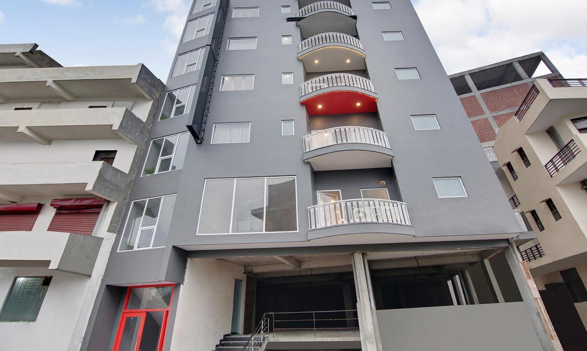 Townhouse Sector 49 Near Logix City Centre Noida Zewnętrze zdjęcie