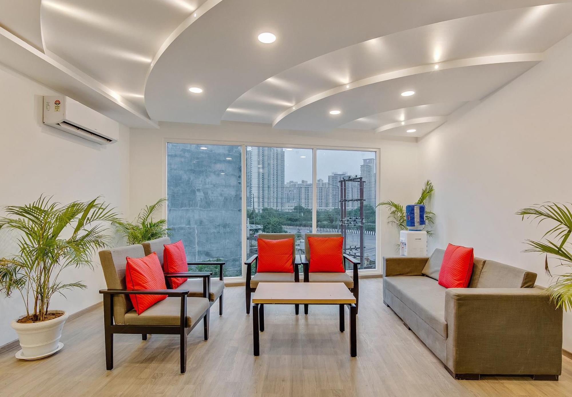 Townhouse Sector 49 Near Logix City Centre Noida Zewnętrze zdjęcie