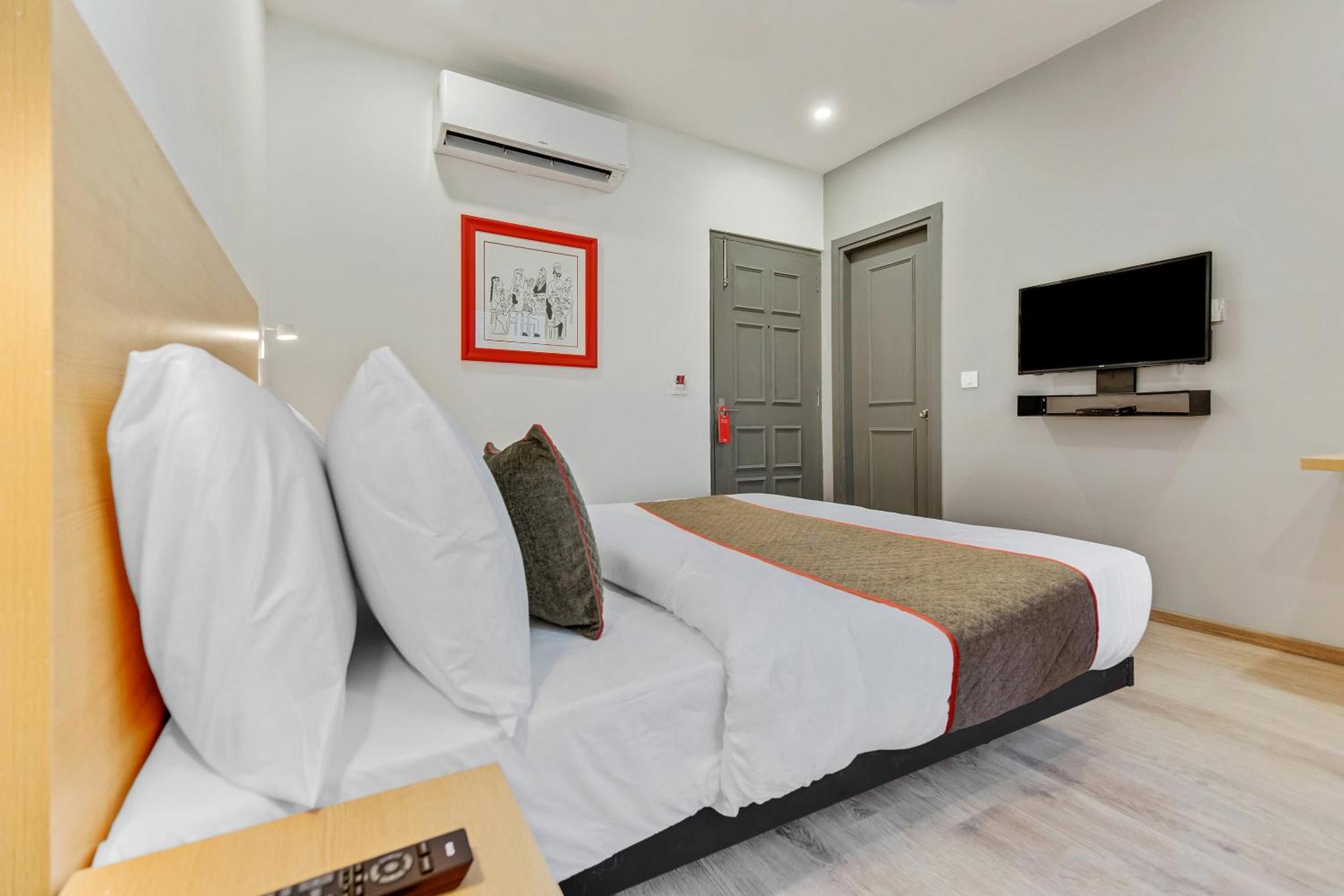 Townhouse Sector 49 Near Logix City Centre Noida Zewnętrze zdjęcie